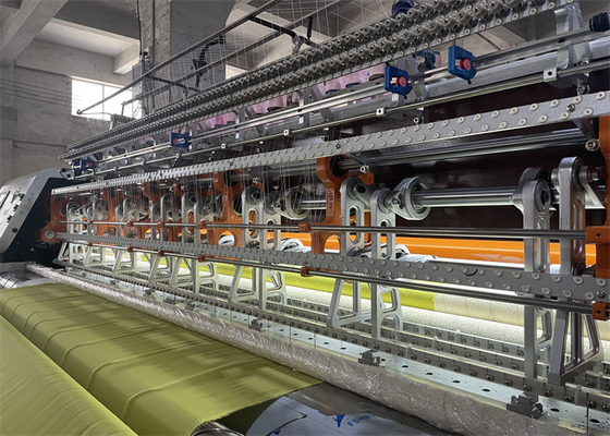 82 inch multi-naald quilting machine hoge nauwkeurigheid en soepele prestaties 3 naald rijen