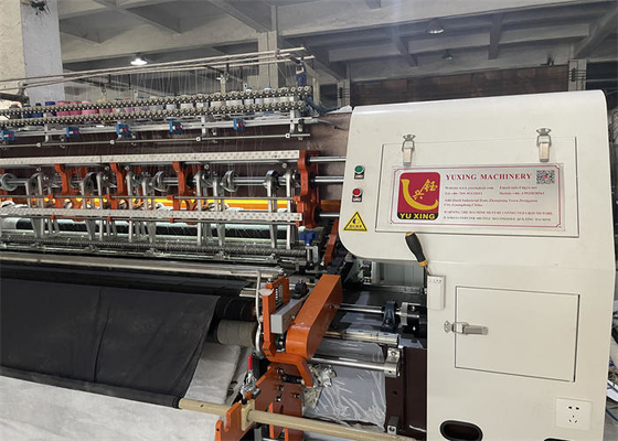 82 inch multi-naald quilting machine hoge nauwkeurigheid en soepele prestaties 3 naald rijen