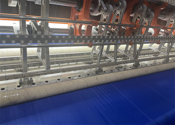 Moderne #16/#19 Naaldfabriek Quilting Machine 25.4mm Naaldafstand 1400 R/min Maximale naaisnelheid