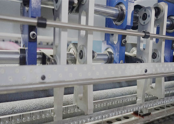 240M/H Industriële slot steken Computerized Garment Making Machine